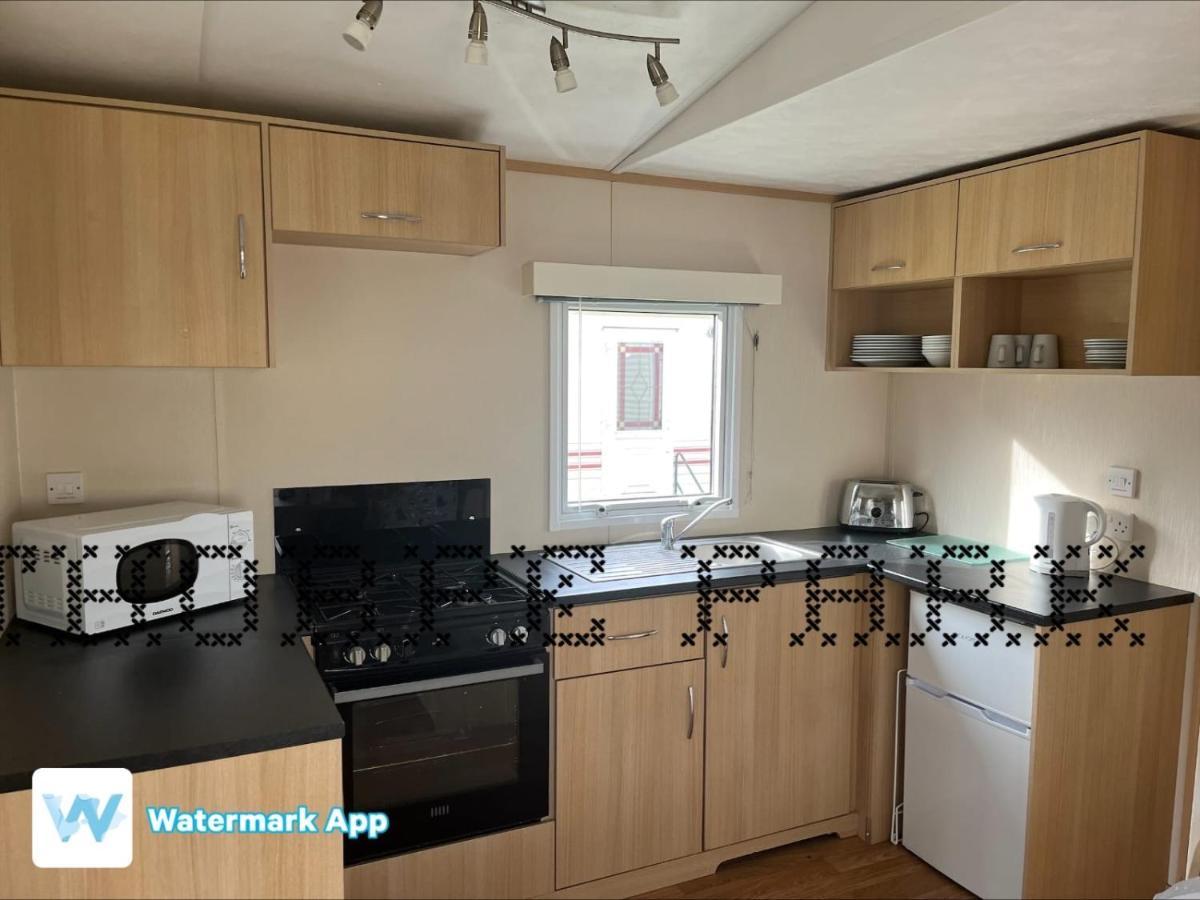 Caravan On Haven Site * Cleethorpes